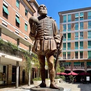 Meet your Posher, Mooreorth